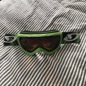 Giro kids ski goggles